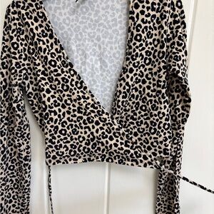 Leopard Print Wraparound Crop Top Forever 21 Size Small
